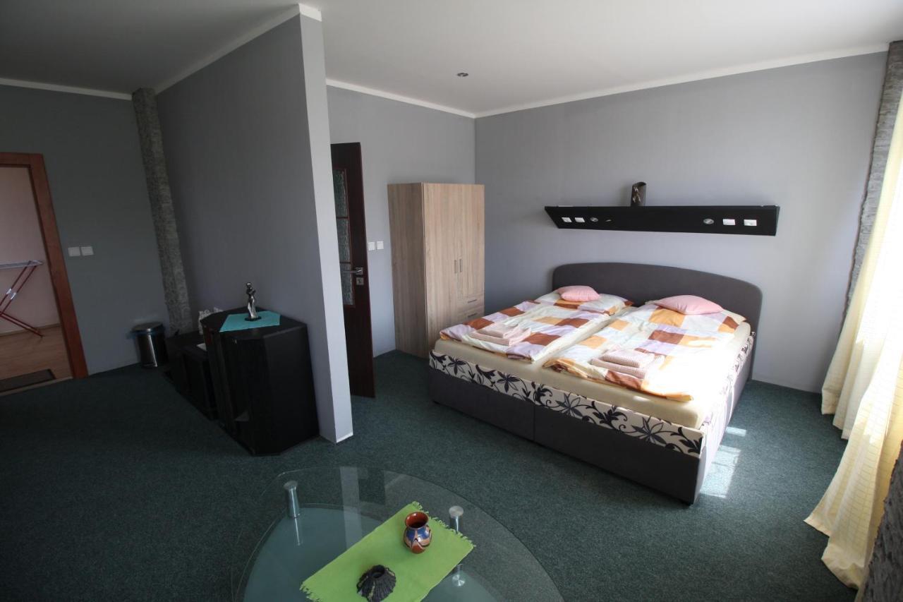 Garni Hotel Liptovsky Mikulas Luaran gambar