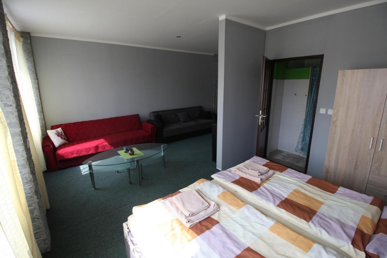 Garni Hotel Liptovsky Mikulas Luaran gambar